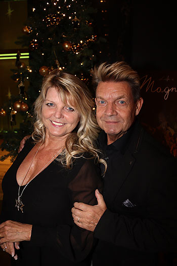 Gisela und DJ Woiferl bei der Release-Party „Life is Magnifique!“ im Sofitel Munich Bayerpost  (Fozo: Martin Schmitz)